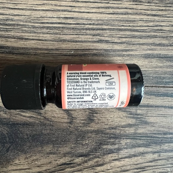 Tisserand 100% Nature Pure Essential Oil - Cinnamon Stick - Picture 4 of 5